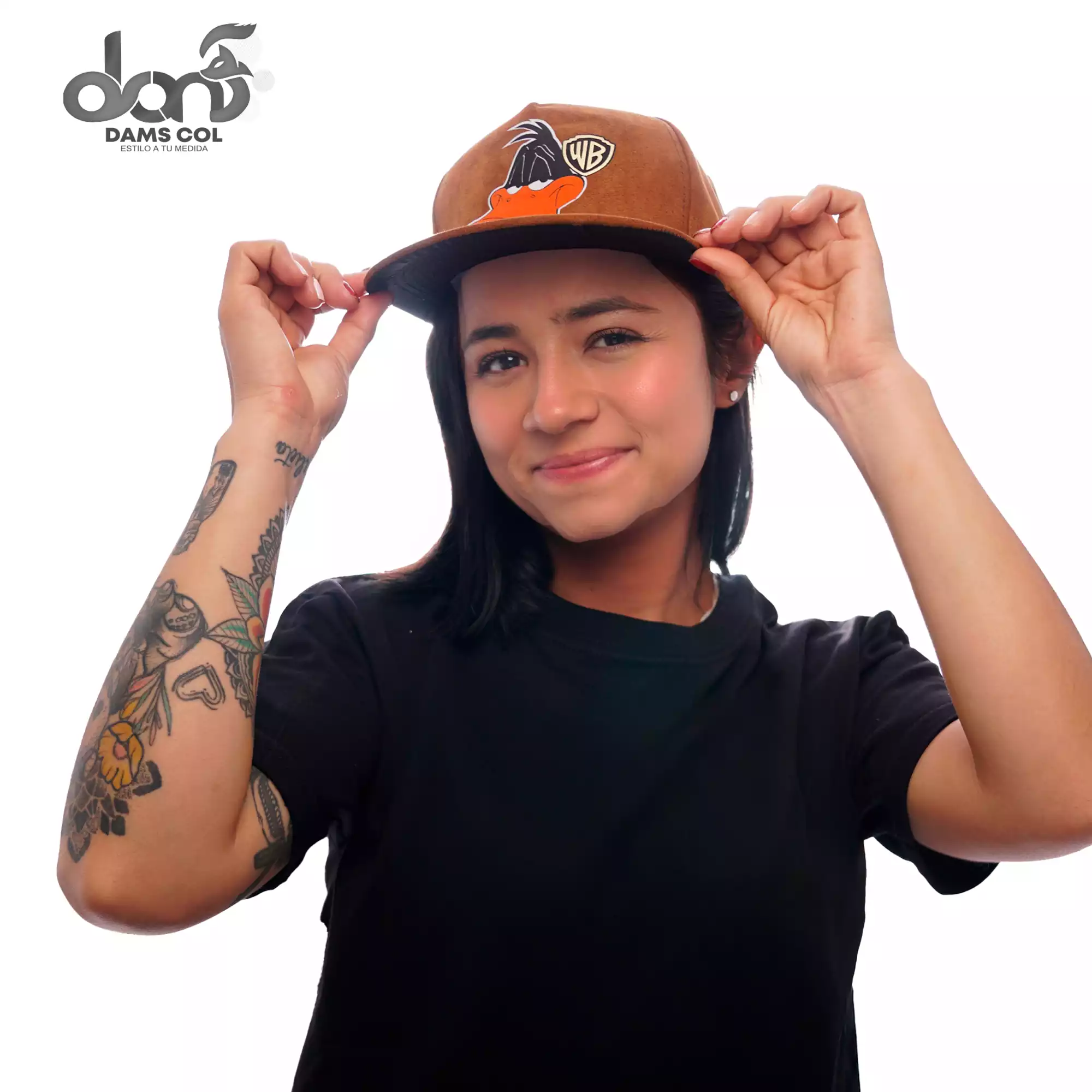 GORRA SERIE PATO LUCAS COLOR CAFÉ